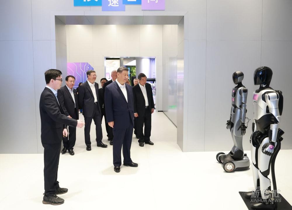 习近平总书记到上海调研，jcjc5500公海代表具身智能行业汇报进展